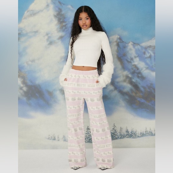 NEW Hello Kitty Pajama Pants - Picture 15 of 16